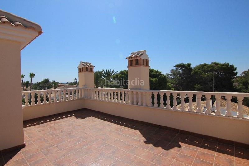 Foto 3b6c5f5a-ffbc-412e-869d-e59484b7db21. Chalet villa en Cabo Roig, costa en Cabo Roig Orihuela