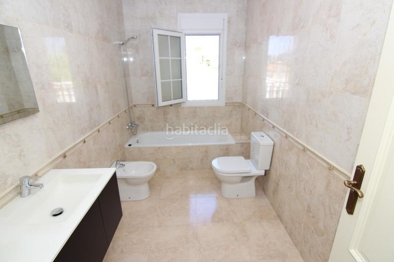 Foto 5fc889f1-f17c-4b6d-a811-8c22485d9d1e. Chalet villa en Cabo Roig, costa en Cabo Roig Orihuela