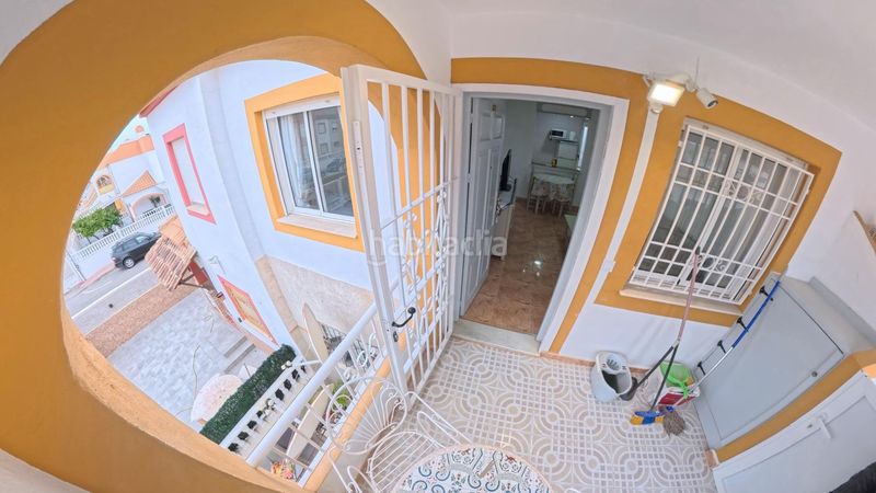 Foto b94eb505-9232-43c2-b008-91f00f2ac6c5. Casa amb aparcament piscina a Zona Carrefour - Urbanizaciones Torrevieja
