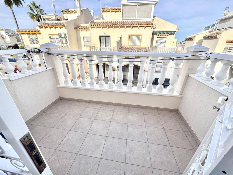 Foto 3c26a486-2e0d-413b-84b5-a4a557ee6644. Casa amb piscina a Playa Flamenca Orihuela