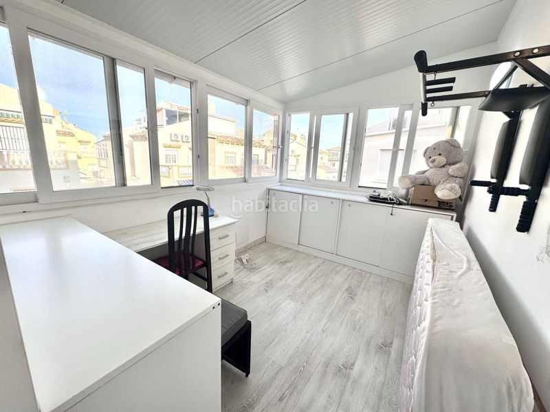 Foto ff4bd1bc-8f61-4ce7-b5ad-92abf3c5f74f. Casa amb piscina a Playa Flamenca Orihuela