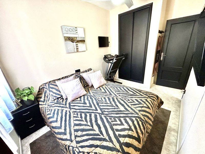 Foto 3b27d4a4-e3d4-49ca-b07b-211c189093cc. Casa amb aparcament a Playa Flamenca Orihuela