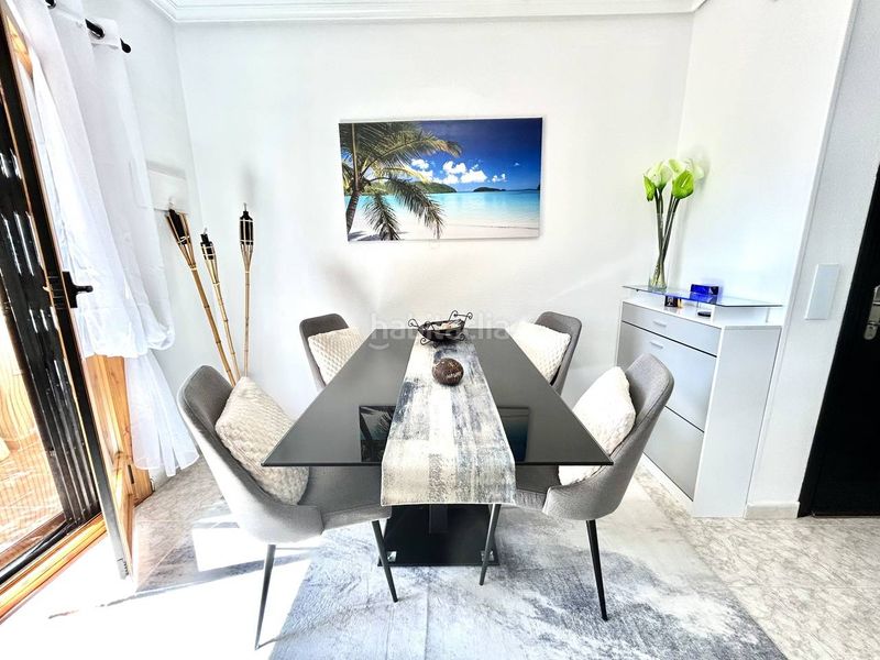 Foto 9d307e11-ea45-46ba-b6d6-8f540c1630e5. Casa amb aparcament a Playa Flamenca Orihuela