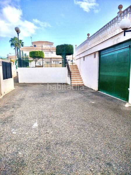 Foto d52db116-f712-4bad-9a26-7ec818f7d644. Casa amb aparcament a Playa Flamenca Orihuela