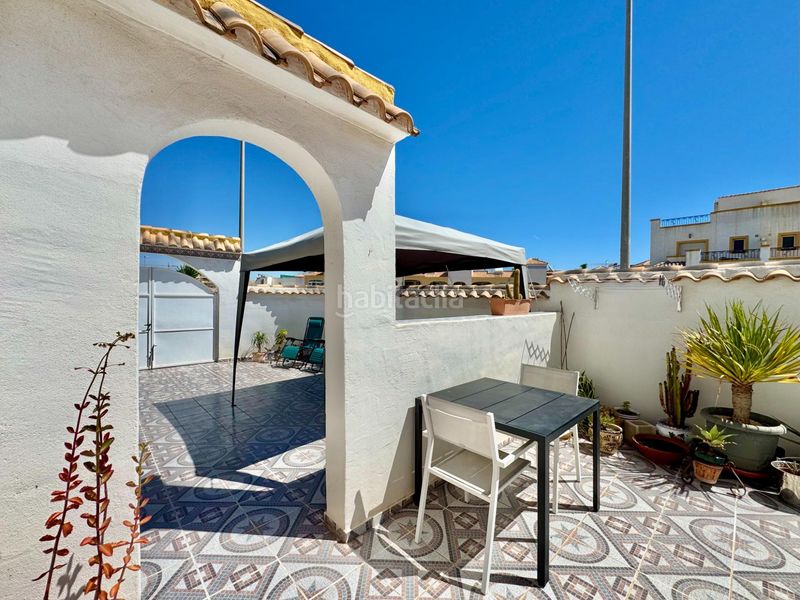 Foto 9dba6502-e0cc-4566-8481-05130a5d5b3f. Casa amb aparcament piscina a La Florida Orihuela