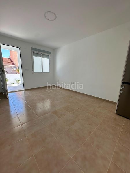 Foto 9a77d24b-2df5-4b5f-a22d-28e1b55e6ff5. Casa a Zona Carrefour - Urbanizaciones Torrevieja