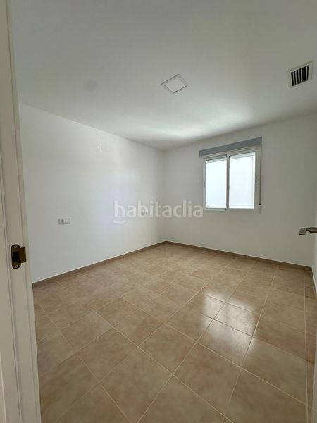 Foto b1746563-a0d3-4b1b-8919-92f65a2fc634. Casa a Zona Carrefour - Urbanizaciones Torrevieja