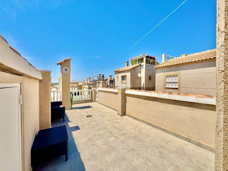 Foto a2e8ad2a-73e9-43d4-9663-56c269341049. Casa amb calefacció aparcament piscina a La Florida Orihuela