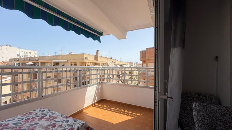 Foto 7d2dc581-180c-492b-8475-61a1492bd444. Àtic a Zona Playa de los Locos Torrevieja