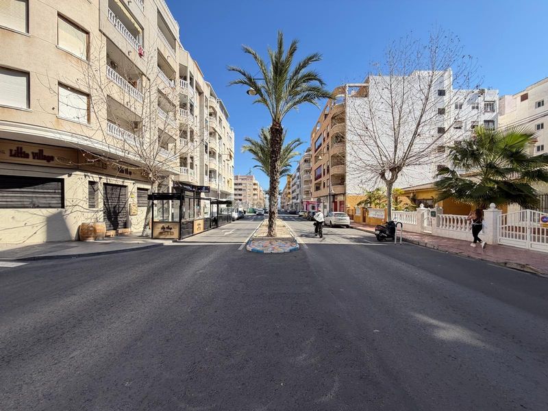 Foto 75a93054-b364-41e7-891d-3f8117fd889c. Àtic amb aparcament a Zona Playa del Cura Torrevieja