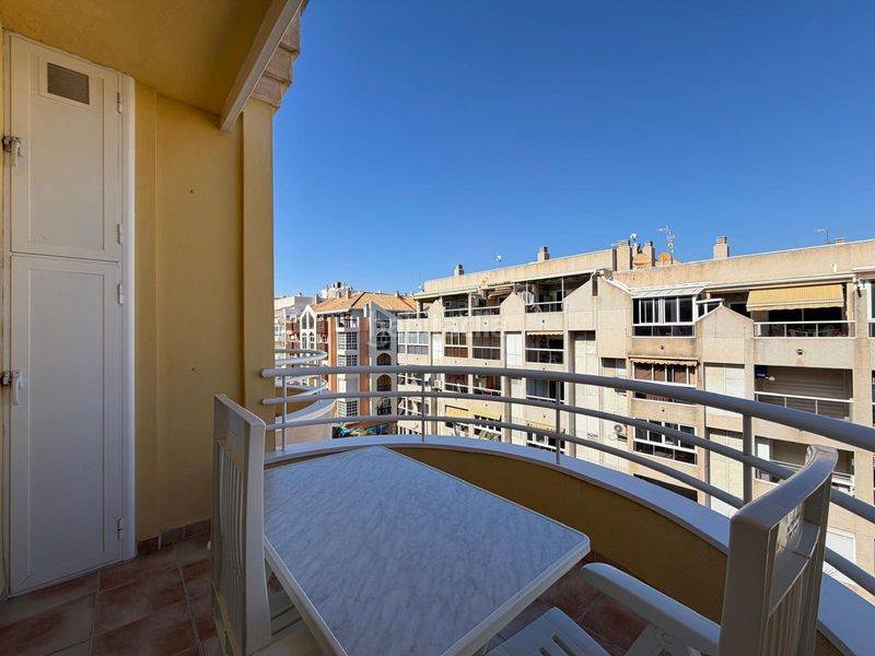 Foto cc61c381-8eae-4f57-acaf-a9d3c38d30b8. Àtic amb aparcament a Zona Playa del Cura Torrevieja