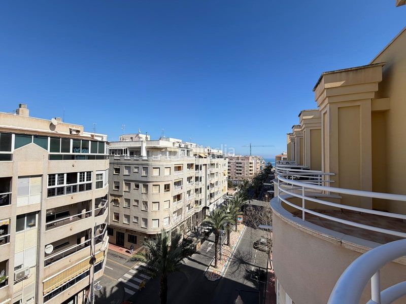 Foto d4373685-d9d2-4192-95be-b07615f71b28. Àtic amb aparcament a Zona Playa del Cura Torrevieja
