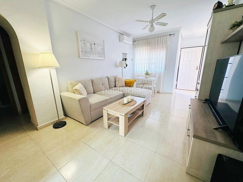 Foto 4ac58664-e525-4f44-8d1e-3a9cffbdaeae. Casa amb aparcament piscina a La Florida Orihuela