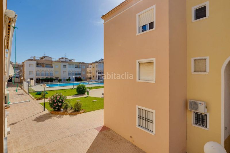 Foto e5bdc265-78d9-40d2-8c3e-3ab102450dd4. Casa a La Veleta Torrevieja