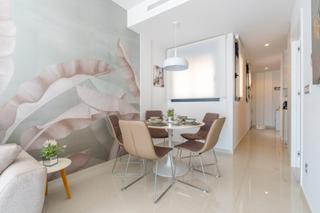Apartamento en Calle calle del maestro francisco casanovas. Apartamento en urbanización con piscina y garaje cerca de la pla