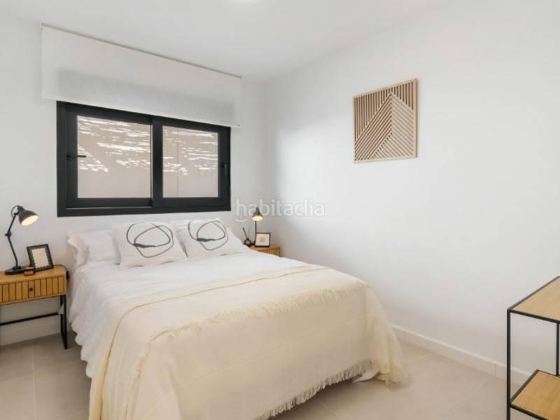 Foto a0bd0fc6-a77e-4c6d-b9cd-93168890c5bc. Chalet in Zona Carrefour - Urbanizaciones Torrevieja