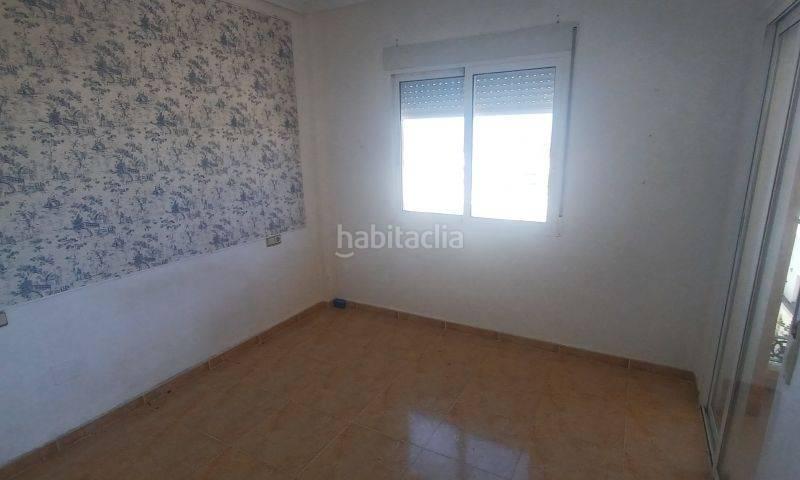 Foto 056d10c4-8584-4946-996f-e7540ab02164. Apartament amb piscina a Los Almendros Orihuela