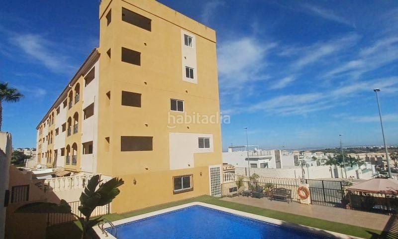 Foto 1a7716d2-6eaf-43b2-b812-4d7c722201a1. Apartament amb piscina a Los Almendros Orihuela