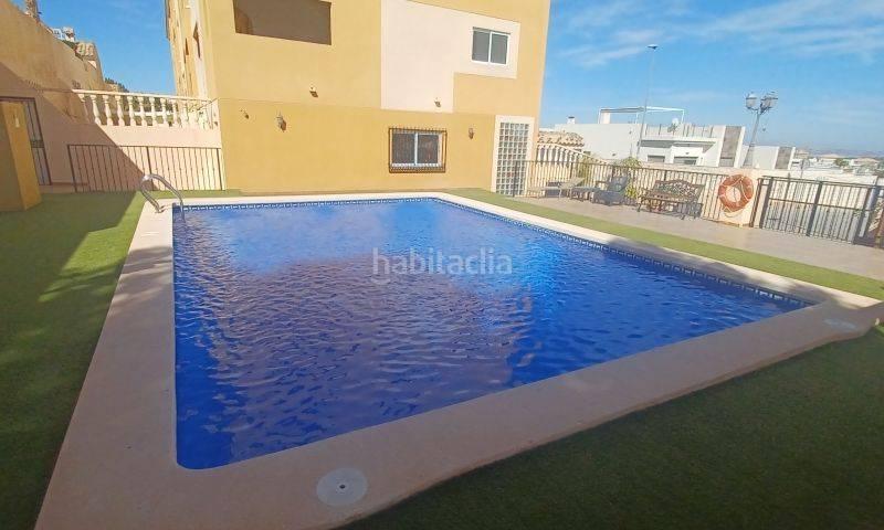 Foto 249daba6-5616-4359-b946-589df7113995. Apartament amb piscina a Los Almendros Orihuela