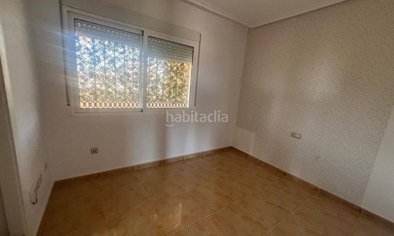Foto 74d863bc-a504-4466-87dd-da64cc5ec76c. Apartament amb piscina a Los Almendros Orihuela