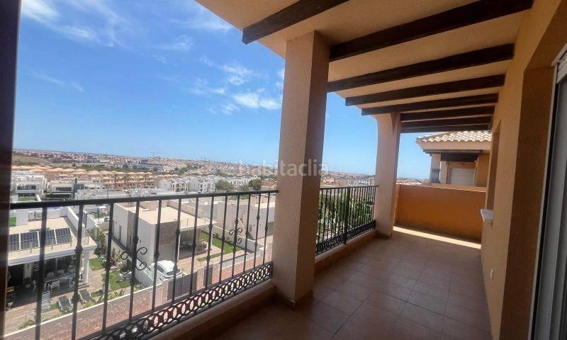 Foto aeb0e344-8f3e-4336-9bbc-7be7aed9b495. Apartament amb piscina a Los Almendros Orihuela