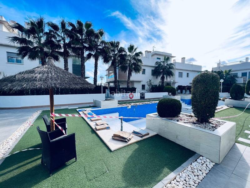 Foto 915587fe-1864-4e70-acde-7e35925db1cb. Apartamento encantador apartamento en primera planta con patio privado y piscina comunitaria en Rojales