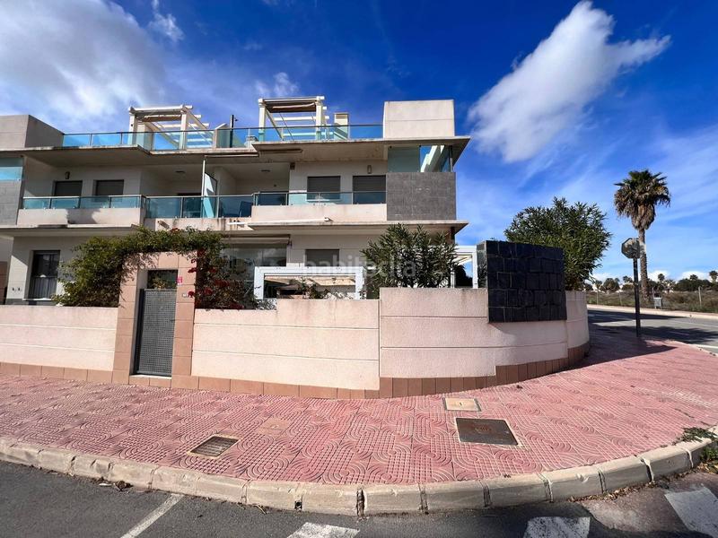 Foto b8fe4cd2-625f-4ca7-ae71-801e0ea63bd5. Apartamento encantador apartamento en primera planta con patio privado y piscina comunitaria en Rojales