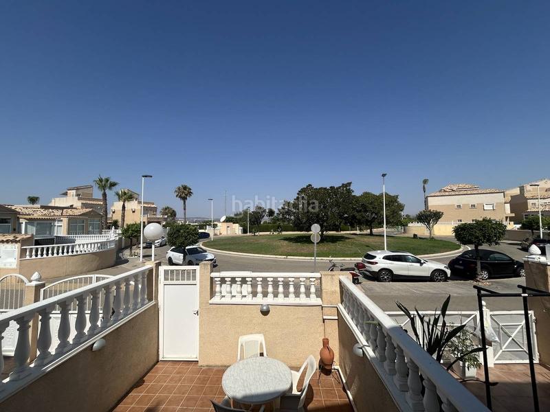 Foto 702ab1f2-71c4-4fb3-a661-edc511d5cc71. Casa encantadora casa con vistas impresionantes y terraces soleadas en Torrevieja