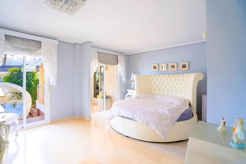 Foto 5b20f374-6e1a-4815-8b77-d944290bb39e. Xalet amb calefacció aparcament piscina a Cañada del Molino Torrevieja