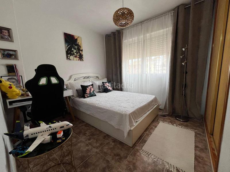 Foto f932d757-b221-4991-b00f-d63e83abc5a5. Duplex avec piscine dans Parque de las Naciones Torrevieja