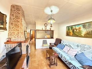 Maison à Nueva Torrevieja. Bonita casa con propio jardin y plaza de garaje