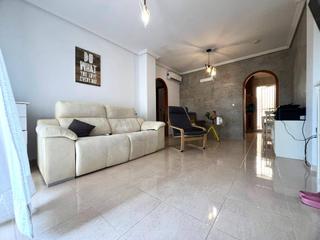 Appartement in Lomas de Cabo Roig - Los Dolses. Encantador apartamento en entreplanta con patio y piscina en los