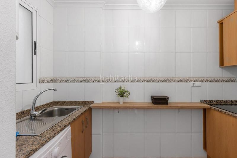 Foto 0c66b536-9361-4c55-be4c-08c78be56413. Estudio en calle joaquin chapaprieta estudio con orientación sur y piscina comunitaria en Torrevieja