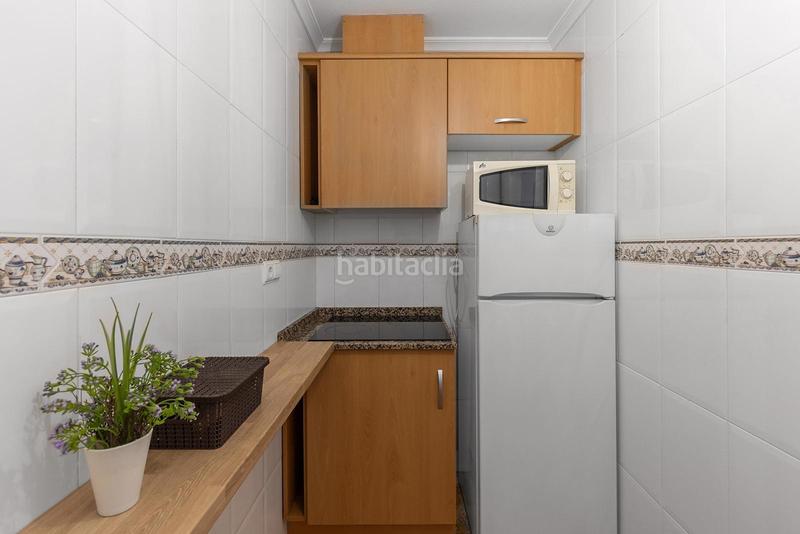 Foto 9aeec7bb-8e66-42a6-b838-6605c3a85bf7. Estudio en calle joaquin chapaprieta estudio con orientación sur y piscina comunitaria en Torrevieja