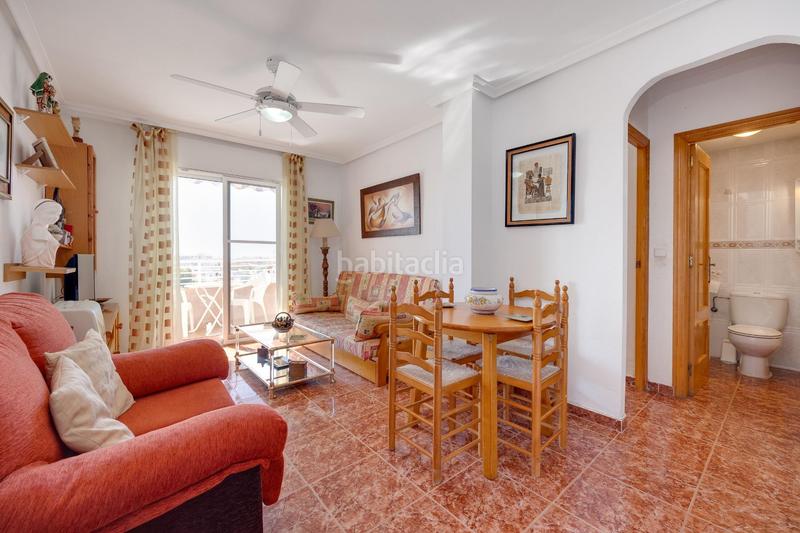 Foto df825fdb-9b16-4235-9e65-6bd3580db4c0. Apartamento en calle copenhague apartamento de 2 dormitorios en residencial con piscina, en Torrevieja