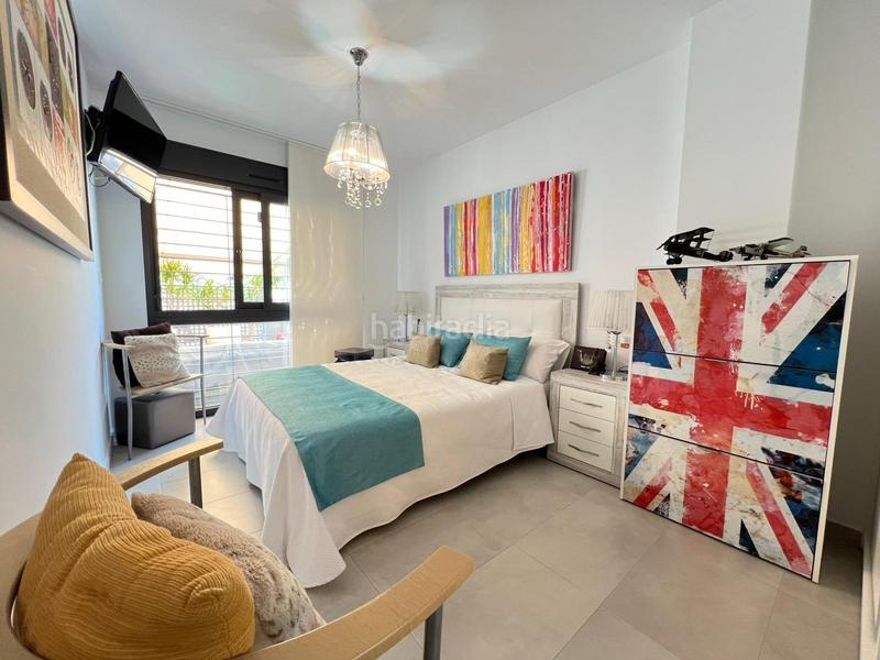 Foto d2c94d7d-485f-4fe8-a0fd-06fb024e7a18. Haus mit parking pool in Pueblo Latino Pilar de la Horadada