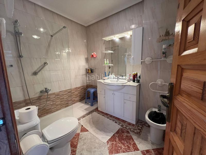 Foto 4a871ccb-c885-424b-8846-421879e20eb2. Semi detached house in avenida de holandeses in Los Europeos Torrevieja