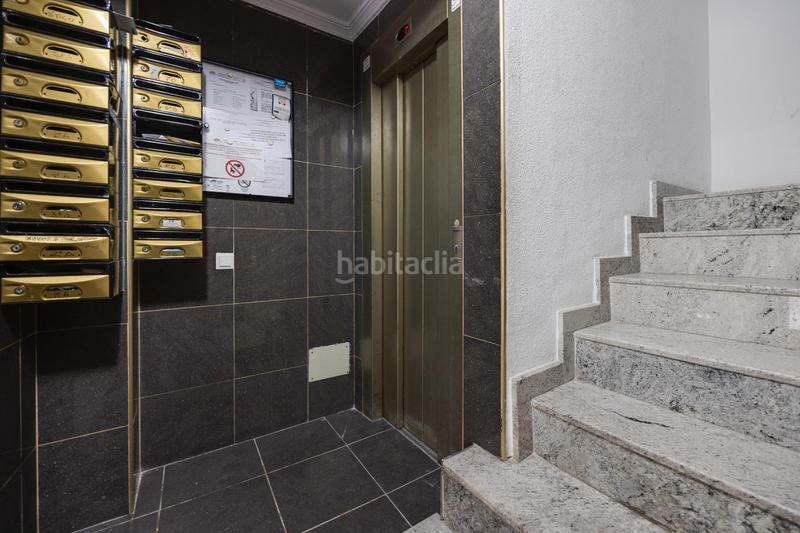 Foto 052618ec-e3e2-4c0c-a0f4-1e8f952d969b. Apartamento  de 3 dormitorios con vistas al puerto y al mar , zona centro en Torrevieja