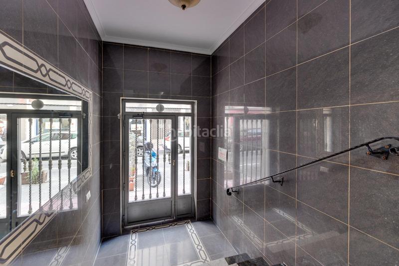 Foto 17f9f708-86d9-4228-bcc6-7250f35c2298. Apartamento  de 3 dormitorios con vistas al puerto y al mar , zona centro en Torrevieja