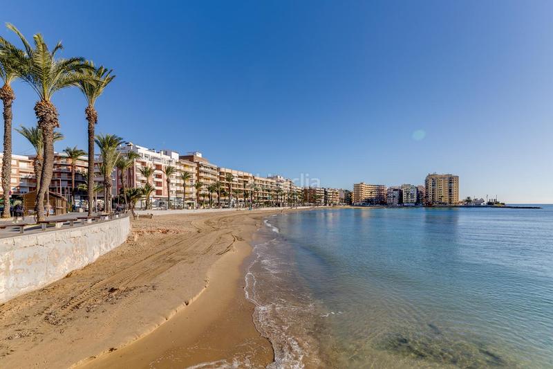 Foto 40ebeb43-f6e1-4aff-b579-9c452f7ed26c. Apartamento  de 3 dormitorios con vistas al puerto y al mar , zona centro en Torrevieja