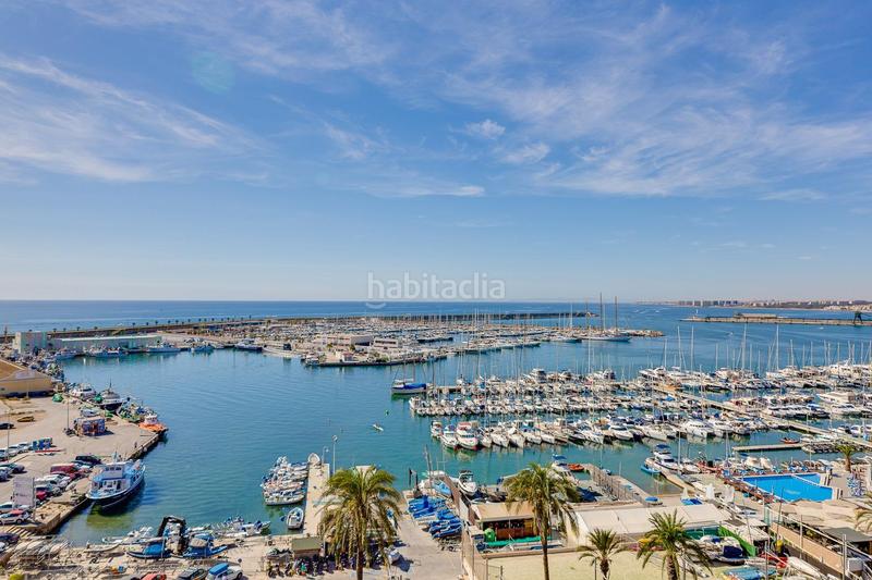 Foto 670923ce-df4b-4a7c-b1b9-5e7140983bf7. Apartamento  de 3 dormitorios con vistas al puerto y al mar , zona centro en Torrevieja
