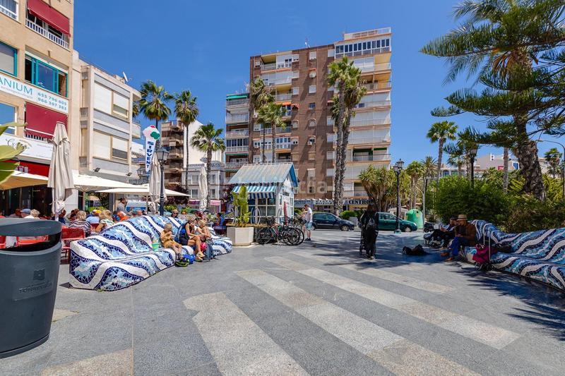 Foto 680549af-6292-4b23-9490-756831e6f736. Apartamento  de 3 dormitorios con vistas al puerto y al mar , zona centro en Torrevieja