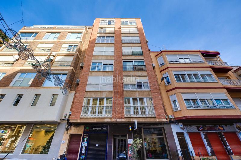 Foto 872cf003-81f6-4a3e-9d96-50744530f069. Apartamento  de 3 dormitorios con vistas al puerto y al mar , zona centro en Torrevieja