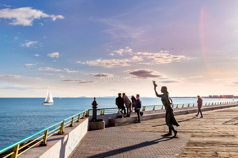 Foto 9db4854f-c92c-4662-8a00-59d4177f902c. Apartamento  de 3 dormitorios con vistas al puerto y al mar , zona centro en Torrevieja