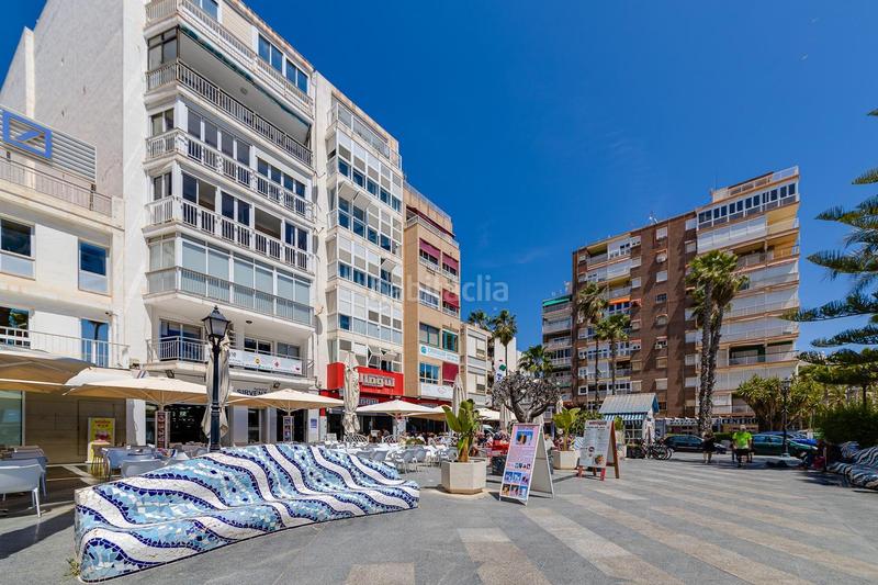 Foto d19cd77a-d6d5-456c-bd6e-6c8af5eeaece. Apartamento  de 3 dormitorios con vistas al puerto y al mar , zona centro en Torrevieja