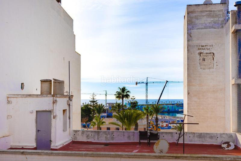Foto fd214c69-82d3-4d95-9381-e4b59e6427ba. Apartamento  de 3 dormitorios con vistas al puerto y al mar , zona centro en Torrevieja
