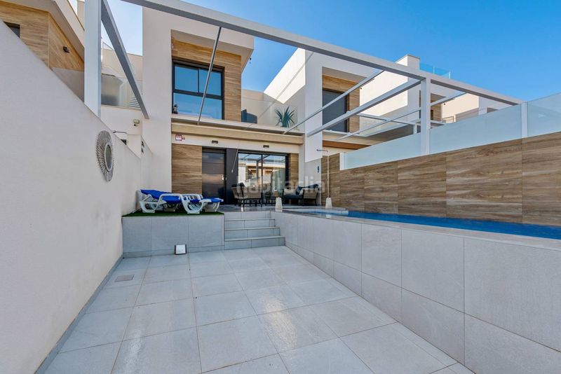 Foto 21733e04-59fd-43f8-96c8-dc0882d8455c. Xalet amb piscina a Rojales