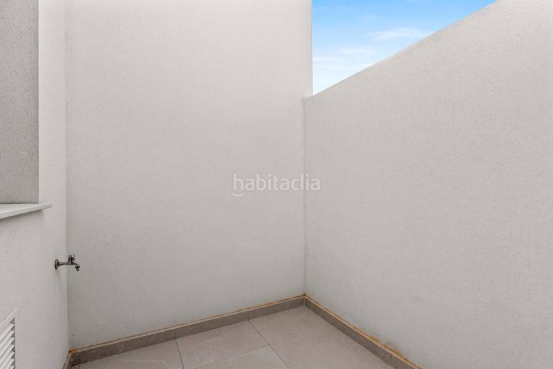 Foto 6f296356-f1a7-44b2-8433-09211119ac30. Xalet amb piscina a Rojales