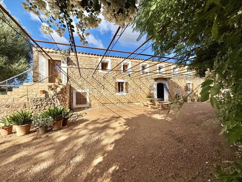 Foto 6bd6beab-94e3-45f5-9d8e-380577f95109. Masia amb calefacció piscina a Sencelles