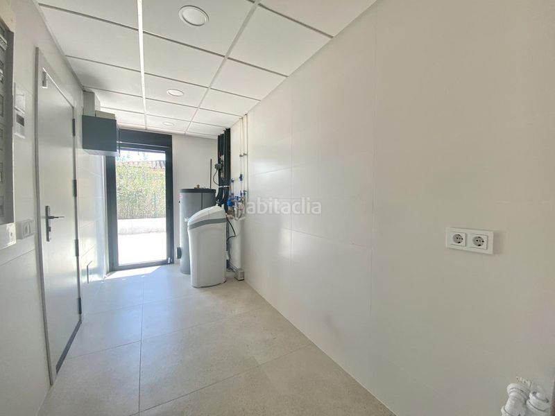 Foto f335e81b-54a2-476d-b93f-ab5cb1c35128. Casa amb piscina a Es Garrovers Marratxí